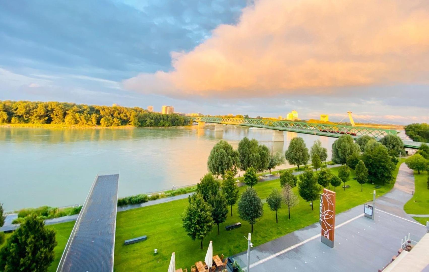 No1 Dream View Apartment Bratislava Exterior photo